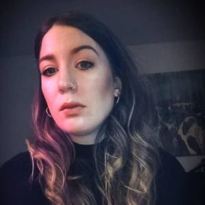 Meet your Posher, Caitlin